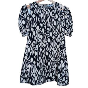 Short Sentence Puffy Sleeve Cutout Relaxed Fit Cotton Mini Dress Pockets Floral